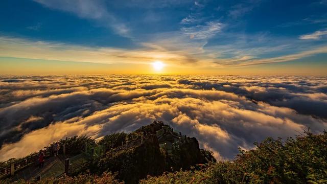 峨眉山风景图片