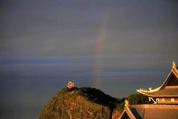 峨眉山风景图片