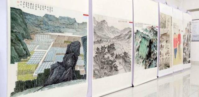 脱贫工程成果展