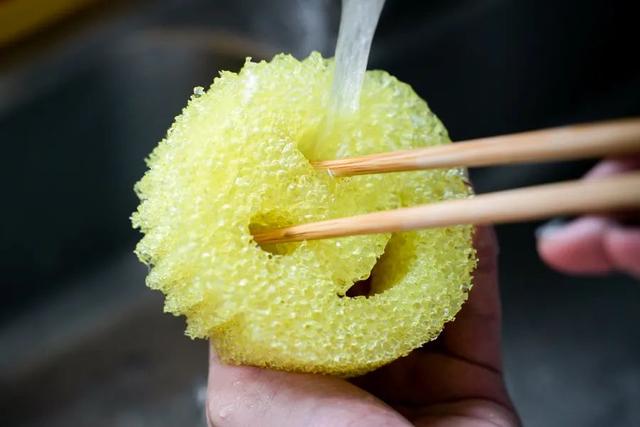 螺旋洗砂机出料洗不干净带水