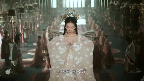 明明“廉颇老矣”，非要“尬演少女”的5大女星，羞不羞？