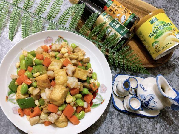 青豆豆腐虾仁做法大全家常（鲜味杂炒舀着吃）(1)
