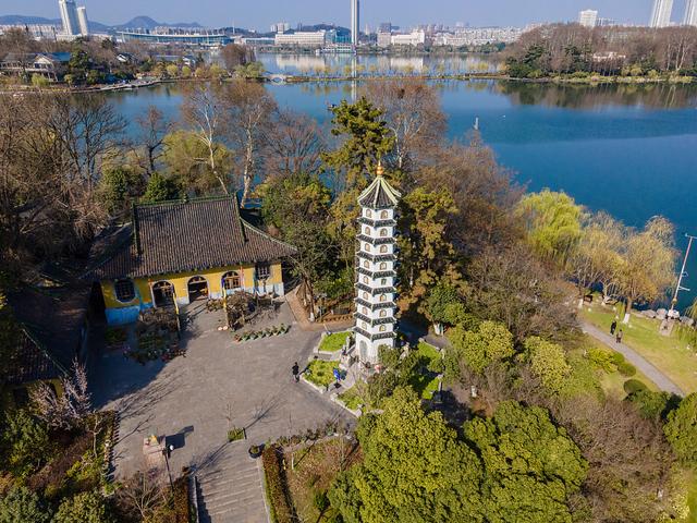 玄武湖在哪里 玄武湖在哪里（玄武湖在哪里个城市） 生活
