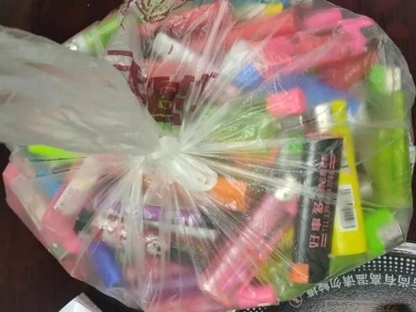 关于贵州锤头水洗破碎制砂机公司的信息