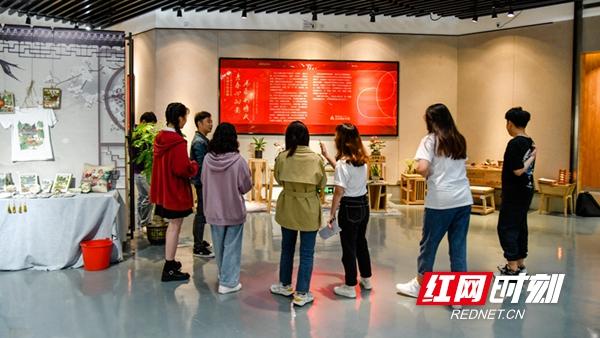 建筑工程学院毕业优秀作品展主题