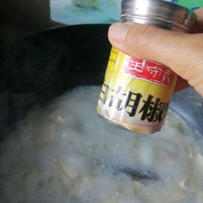 鲫鱼豆腐汤