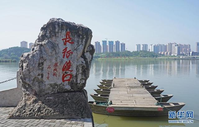 南京废旧钢丝轮胎破碎机_大量回收废旧轮胎胶块