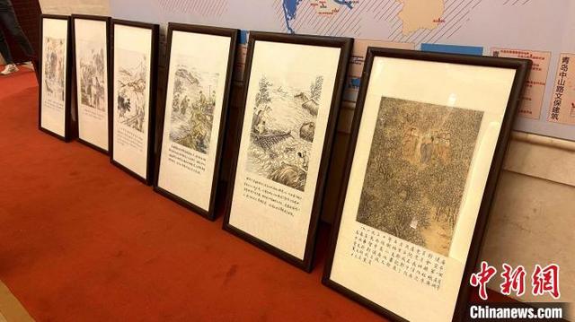 参观小康工程山东主题展