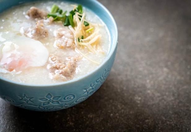 喝点粥能助药力！消化科医生教你跟着季节来熬粥