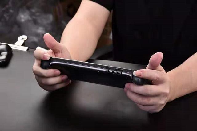 GPD-XP Android掌機項目曝光 采用半可拆卸式手柄設計