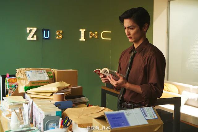 京都退役电车变身成为 念经室 U0026 蜷川实花 One Piece 短篇电视剧 全网搜