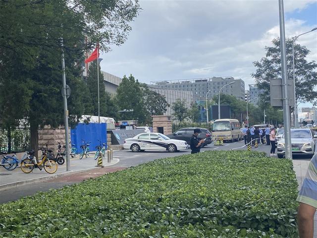 环境监测样本检测出新冠阳性，北京一大学校园临时封闭