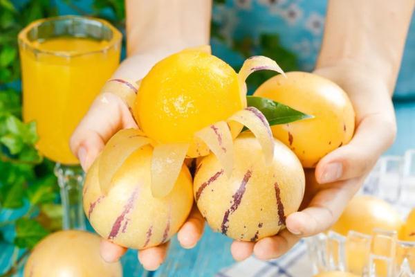 它的维生素C含量远高于柠檬，这么吃提高免疫力，保护心血管