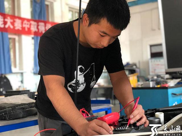 汽车维修管理者简历（汽车维修工选手马晓明）(2)