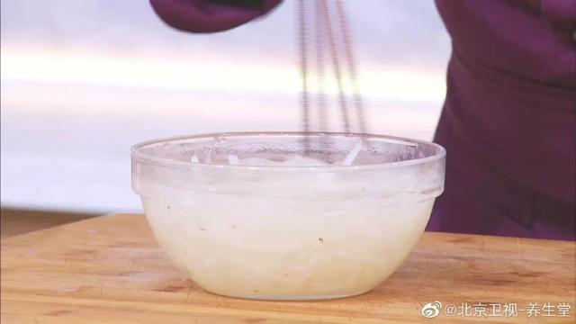 冬吃萝卜保平安！萝卜和它是绝配，这样吃滋阴润肺又减脂