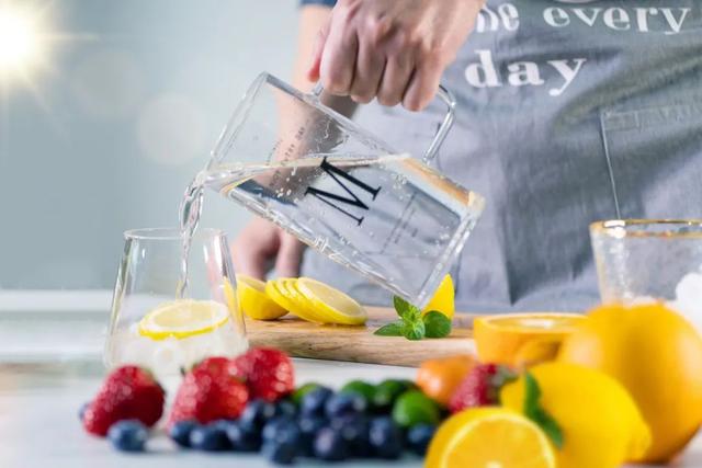 秋季养肺，推荐五个小技巧五款茶