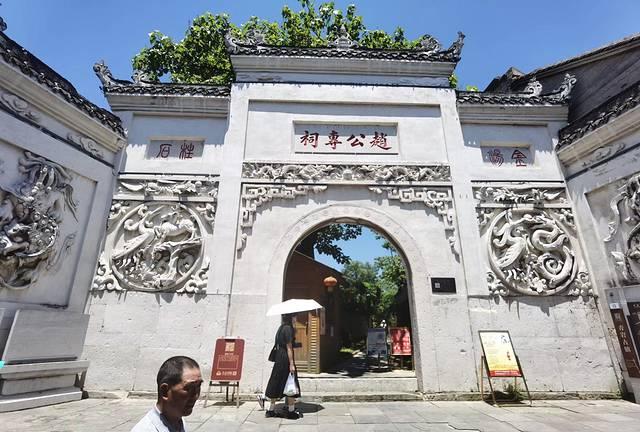 安顺鹅卵石破碎制砂机哪家好