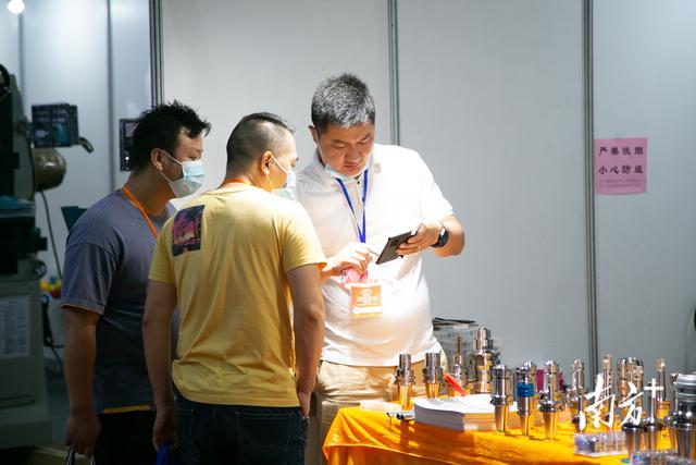 国内外的工业机械展
