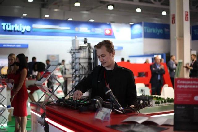 19年俄罗斯工程机械展