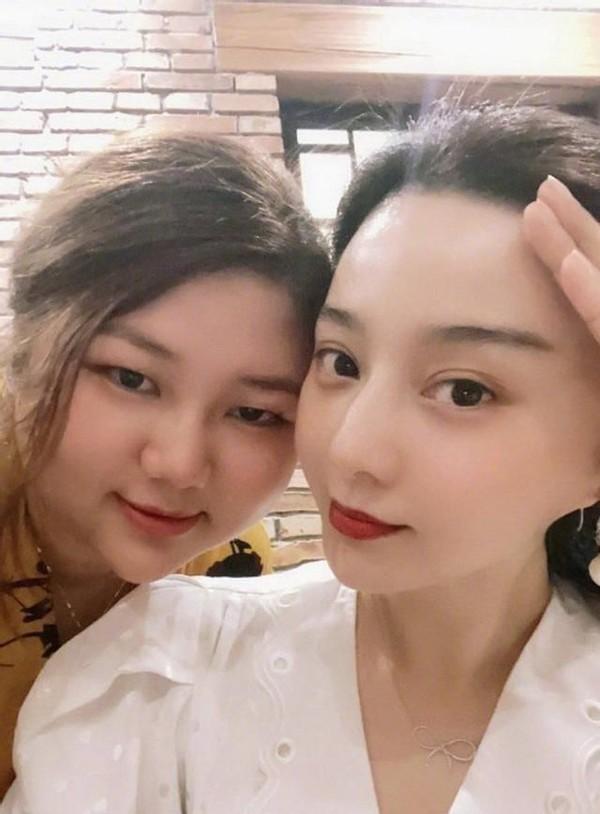 李雪开始跟着王京花做事,三年后王京花又将纪翔安排到跟李雪一起工作