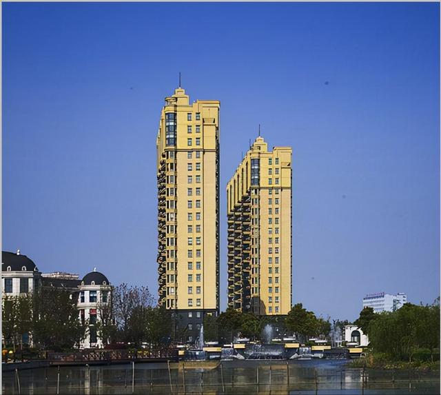 河北11个地级市未来最高建筑——由省会石家庄450米高摩天楼引领