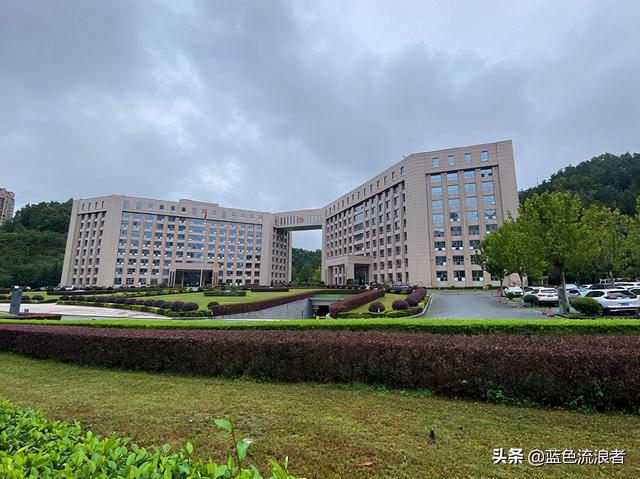 湖北有个特别的小城，实力强、消费低，适合安家养老