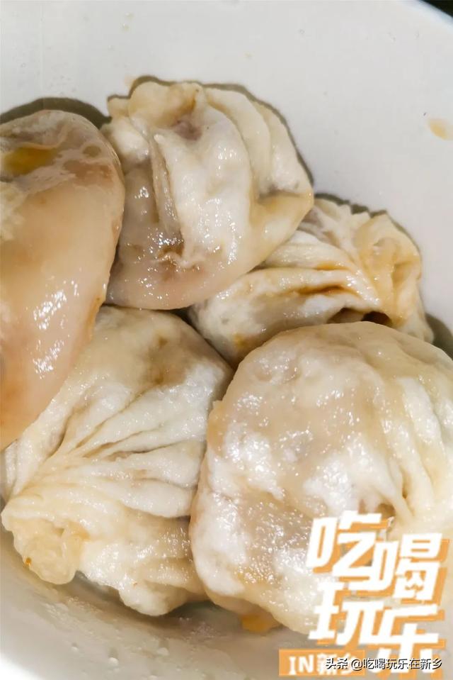 五丰清河老街灌汤小笼包280克价格（这家92年老牌卤菜店）(17)