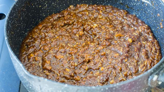 春天，女人想少用化妆品，多吃6种“紫色食物”，常吃脸色更红润