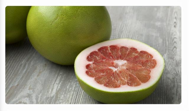 秋季给肺部洗个澡吧！常吃这几种时令水果，清肺润燥好度秋