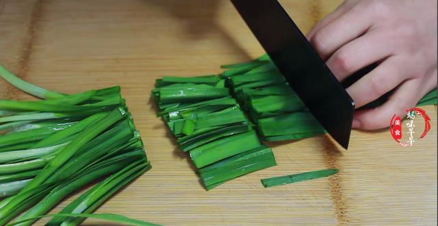 立夏后重在养心，建议多吃“5红菜，3红果”，保护血管，健康过夏