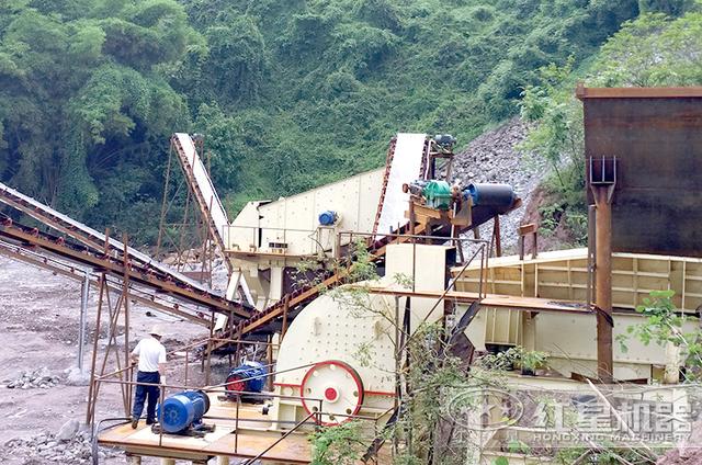 关于河南冲击破碎机的型号与参数的信息