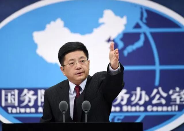 9月7日上午8点，美国军机闯入台海上空，被中国军机当场驱逐