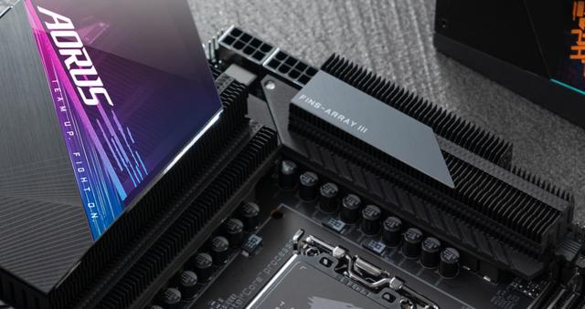 Intel酷睿i9 12900K性能称王，Intel第12代酷睿处理器首发测评