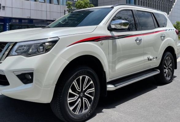 Suv还是带大梁的结实 这台日系硬派suv完胜坦克300 仅售15万多 今日热点