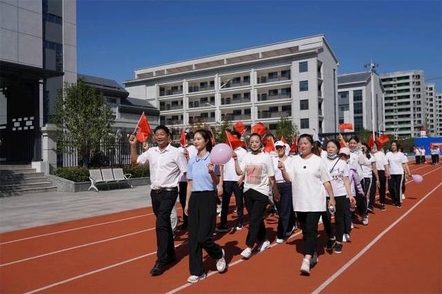 童心向党爱祖国 快乐运动促健康—汉江实验学校幼儿园亲子运动会