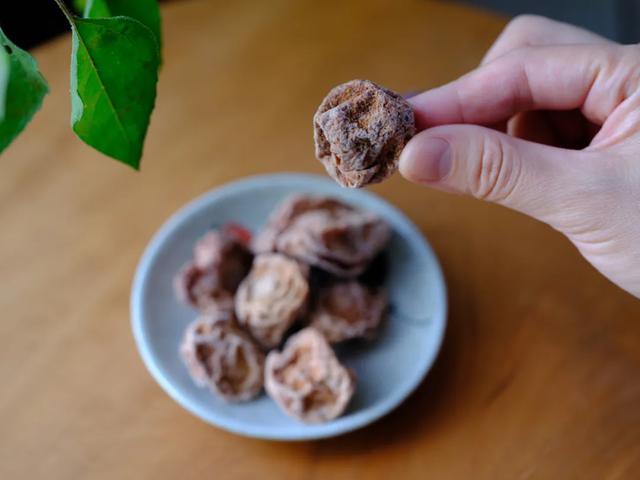 梅子的“最高境界”，是老祖宗的“护咽法宝”
