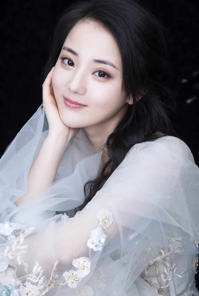 黄馨儿微博(上海馨儿女主微博)-星座梦城