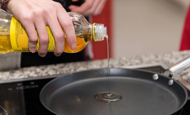 馒头能在冰箱里放多久？医生：超这个时间，或会产生“黄曲霉菌”