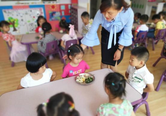 教育部传出消息，大专学历不能当“幼师”，家长拍手叫好