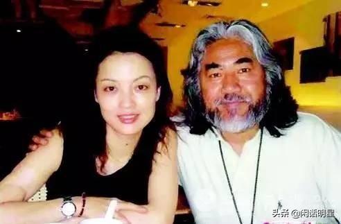 被小30岁的老婆戴绿帽，闹离婚被打进医院，这事是真是假？