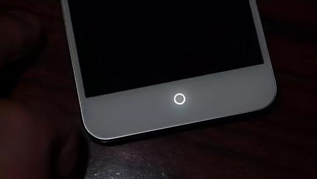 为了全面屏而舍弃的呼吸灯，终于回归了，OPPO给了很不一样的设计