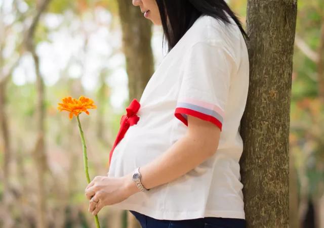 3个月女婴趴睡身亡，母婴圈还有多少智商税产品？