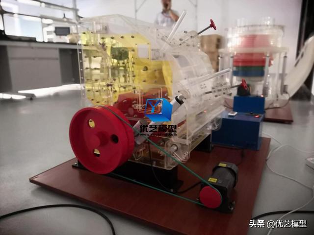 力帝破碎机模型