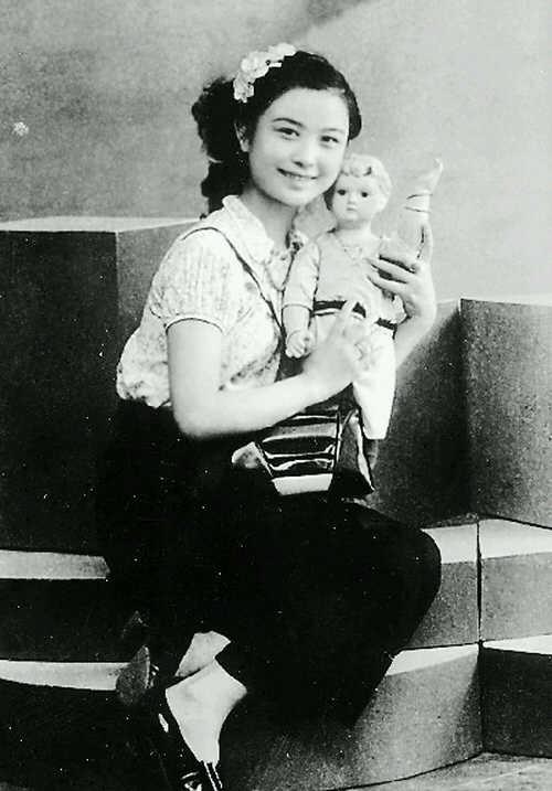 害严凤英的军代表刘万泉的照片(严凤英与刘万泉的关系)-天晟网