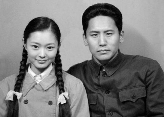 刘思齐32岁含泪改嫁，婚后生4子，夫妻以长子名字纪念毛岸英