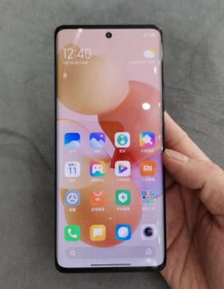 想换手机，纠结了好久入手了小米Civi，颜值和配置没有让我失望