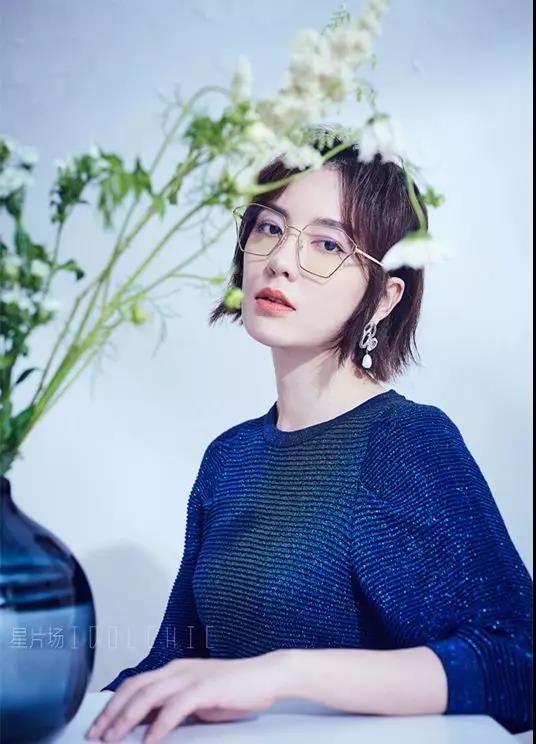 吕佳容,三十而立,气质若兰