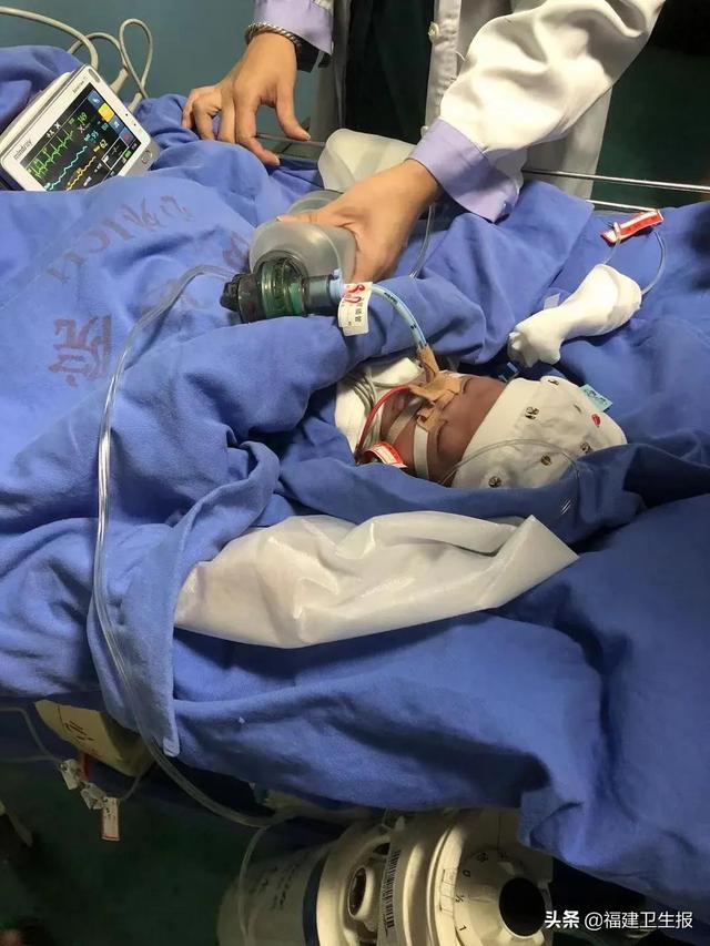 他一出生就在NICU住了220多天…世界早产儿日，这篇早产儿妈妈的文章，看得鼻酸