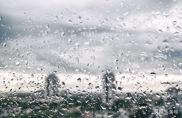 下雨天的朋友圈