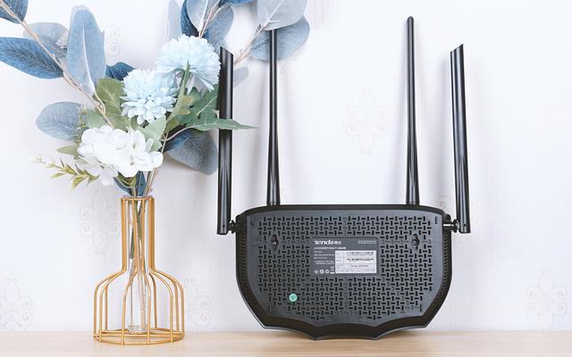 腾达AX3000路由器测评：亲民售价体验Wi-Fi6！最高传输2976Mbps
